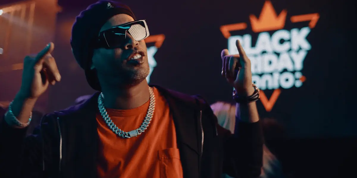 Biografia do craque virou um fenômeno internacional