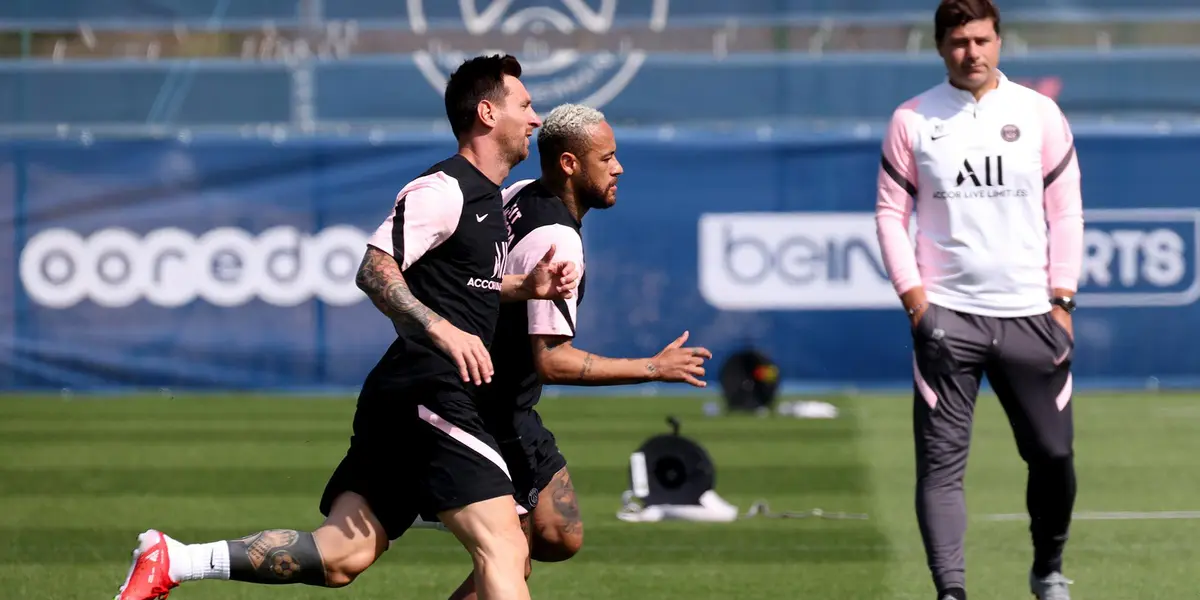 Bom clima entre o argentino e o brasileiro na prévia da partida contra o Estrasburgo, onde Leo não estará