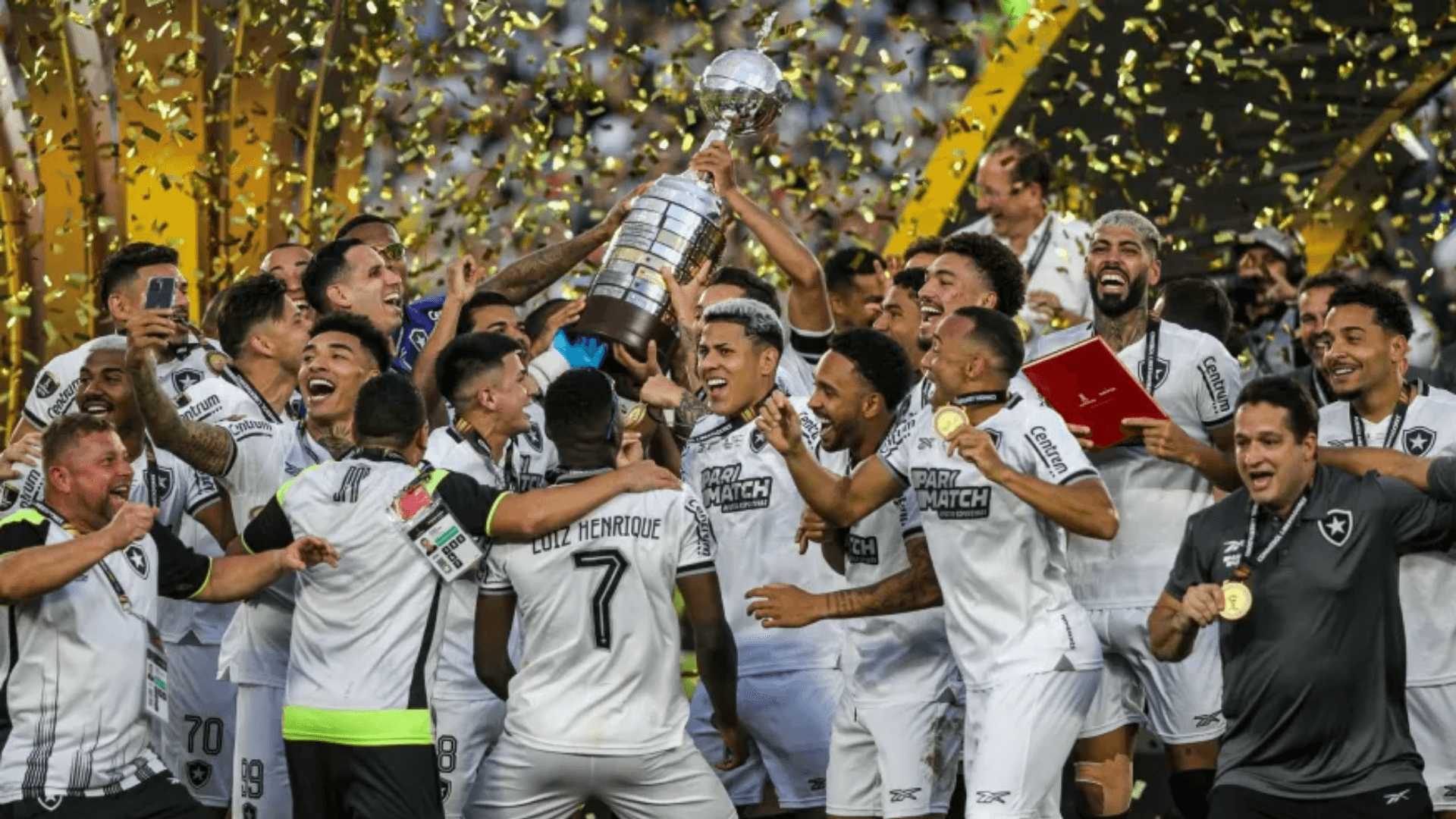 Botafogo vive crise após vencer Libertadores e Brasileirão