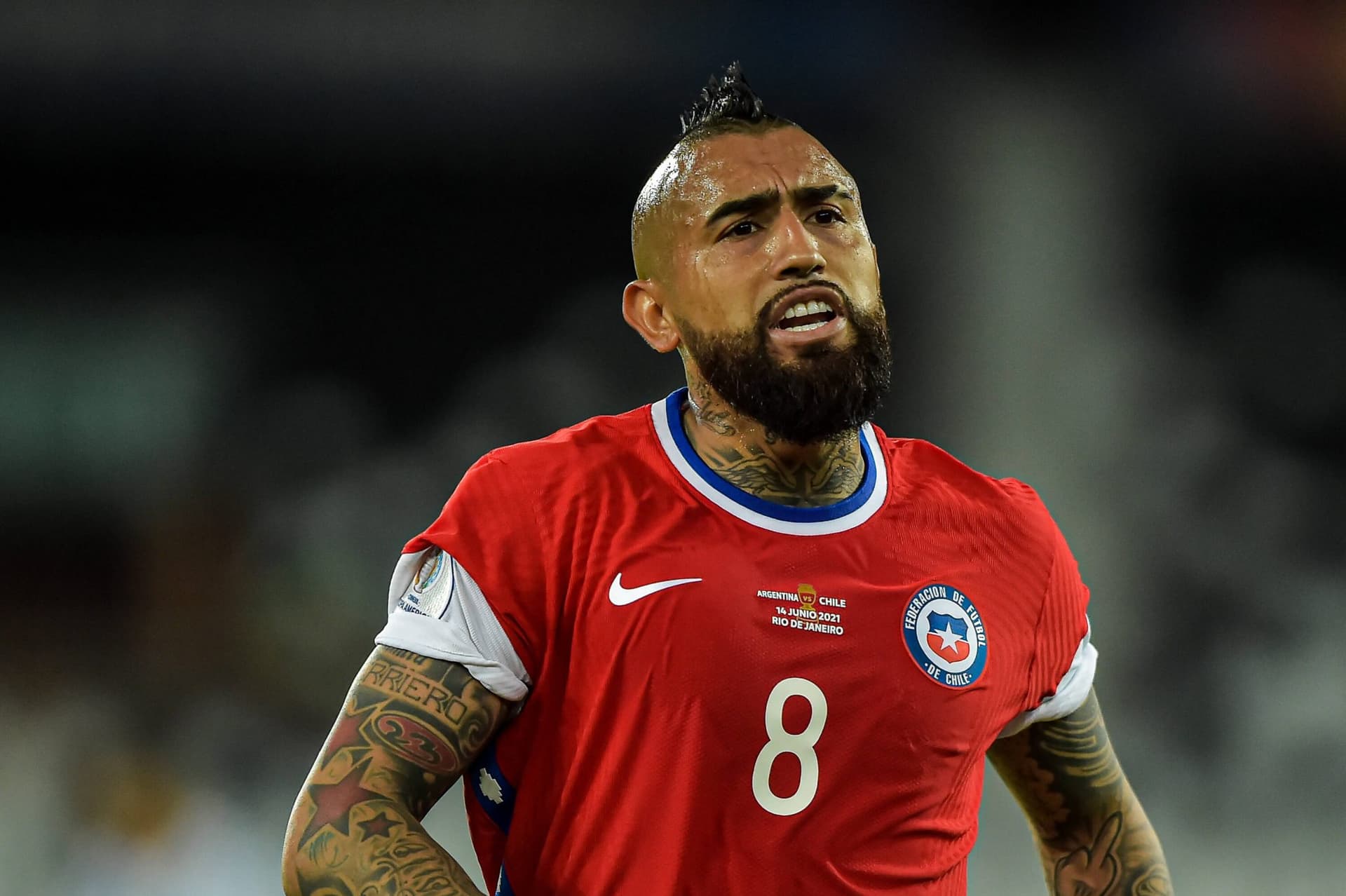 Brasil enfrenta o Chile pelas Eliminatórias para a Copa do Mundo e empate sem gols no primeiro tempo