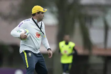 Brasil se classificou para as oitavas de final, mas torcedores não esconderam a decepção pela atuação irregular da equipe