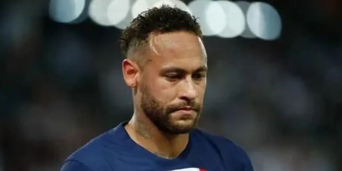 Brasileiro manifestou seu desejo em continuar no PSG e assustou os franceses