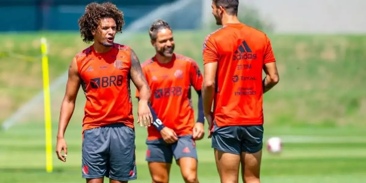 Briga no intervalo arruma dor de cabeça para Renato Portaluppi após saber que Gustavo Henrique e Willian Arão não se dão bem