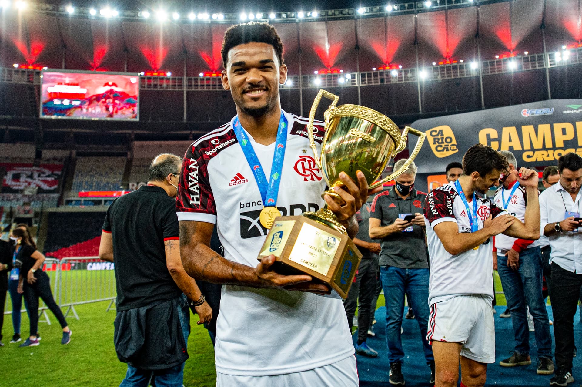 Bruno Viana chegou ao Flamengo e não conseguiu superar as críticas