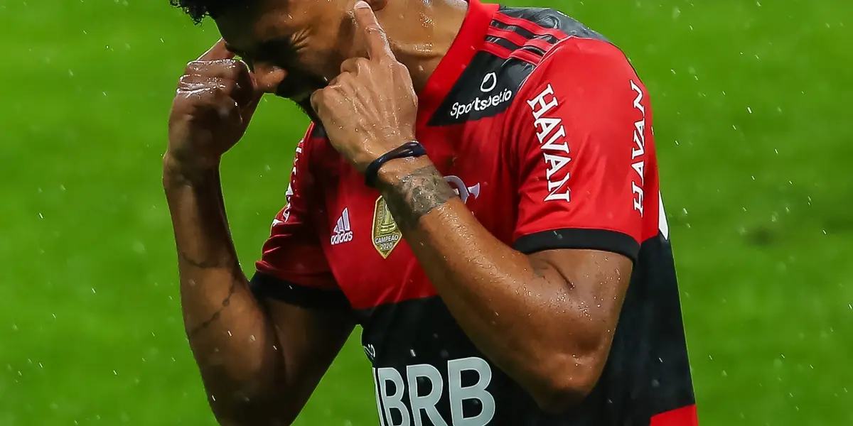 Bruno Viana foi eleito o craque do jogo na goleada do Flamengo sobre o Grêmio e segredo estava guardado com ele