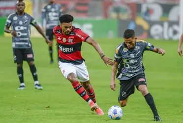 Bruno Viana foi o primeiro reforço do Flamengo em 2021, mas não correspondeu em nada às expectativas do clube
