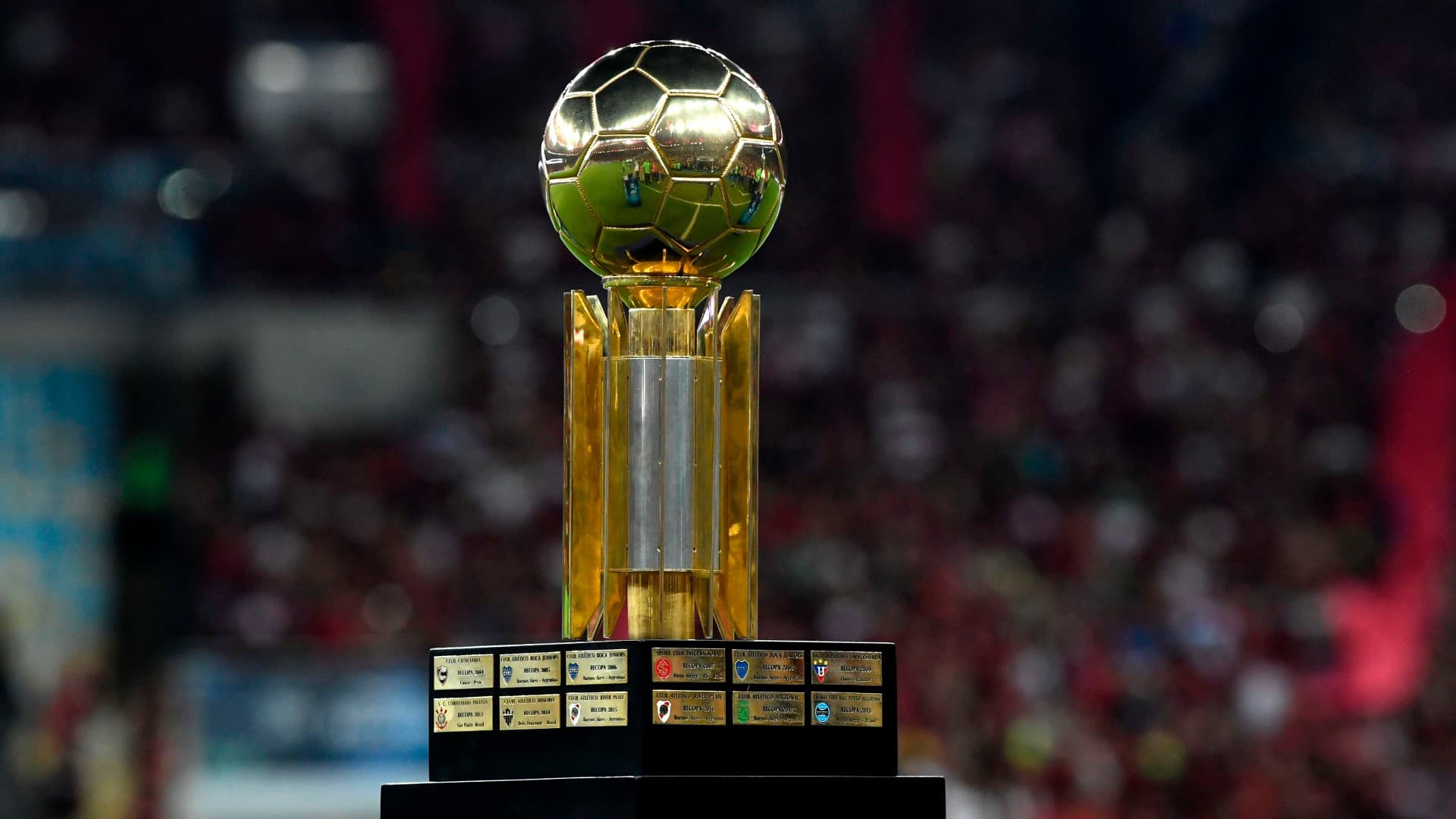 Campeão da Sul-Americana e da Copa Libertadores duelam pelo título da Recopa