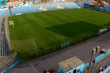 Capital Peruana entrou em toque de recolher e jogo deve ser adiado.