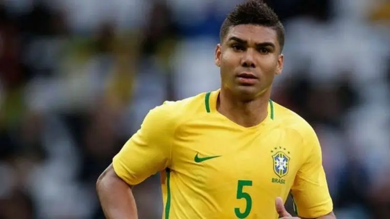 Capitão da Seleção Brasileira fez elogios ao melhor atleta do futebol brasileiro