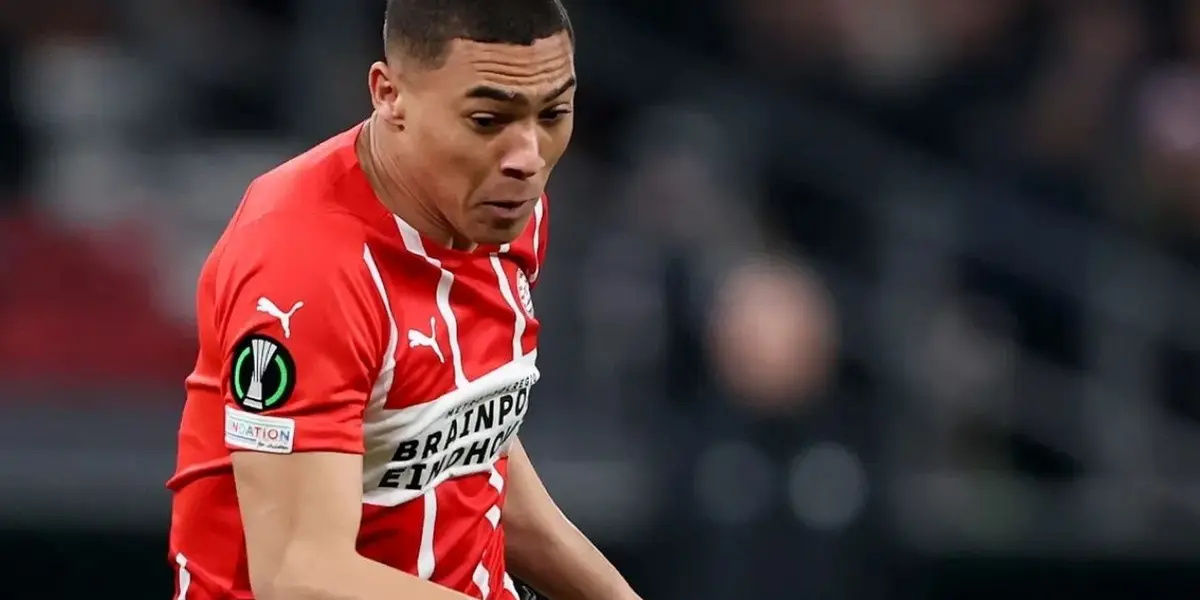 Carlos Vinicius protagonizou lindo lance no Campeonato Holandês