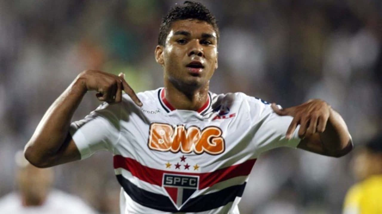 Casemiro não perdeu a oportunidade de cutucar o São Paulo após fugir da chance de rebaixamento no Brasileirão