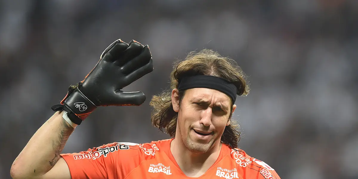Cássio não confirmou que sua aposentadoria será no Corinthians e clubes rivais se atentam ao goleiro