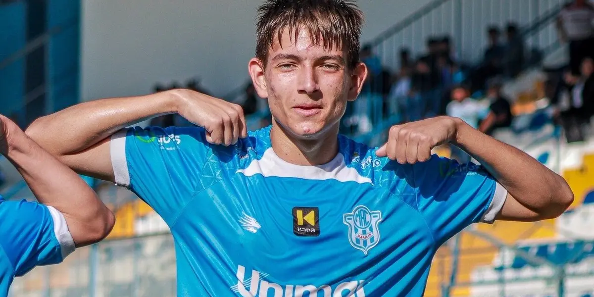 Centroavante de 15 anos chega na Vila Belmiro com apelido ousado