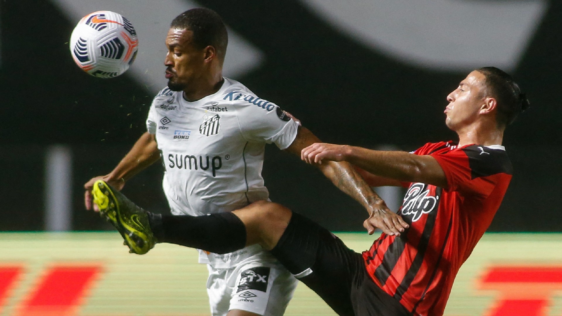 Chegada de Lisca deu nova esperança a artilheiro