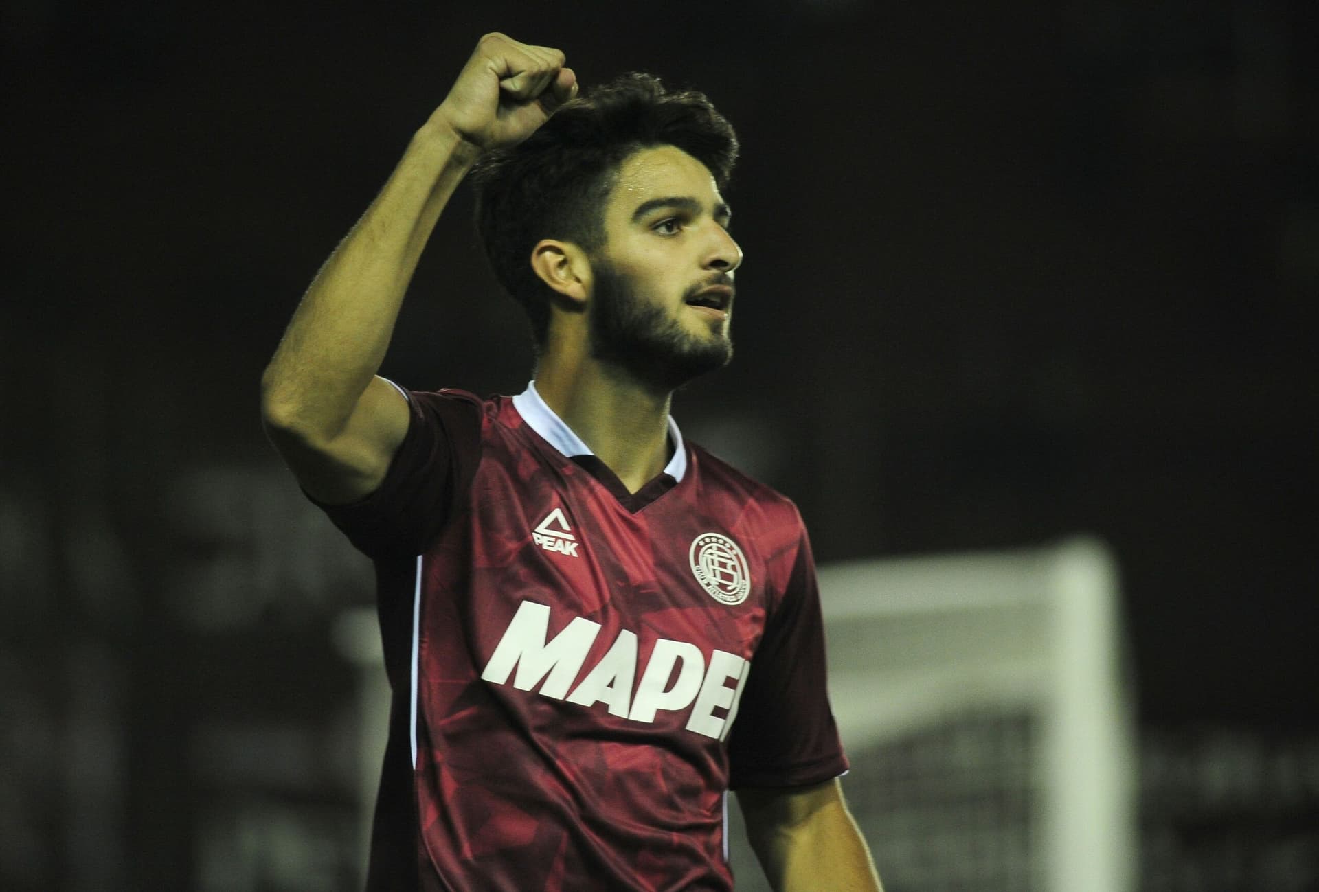 Chegada de reforço estrangeiro forçará uma mudança de estratégia de Abel Ferreira