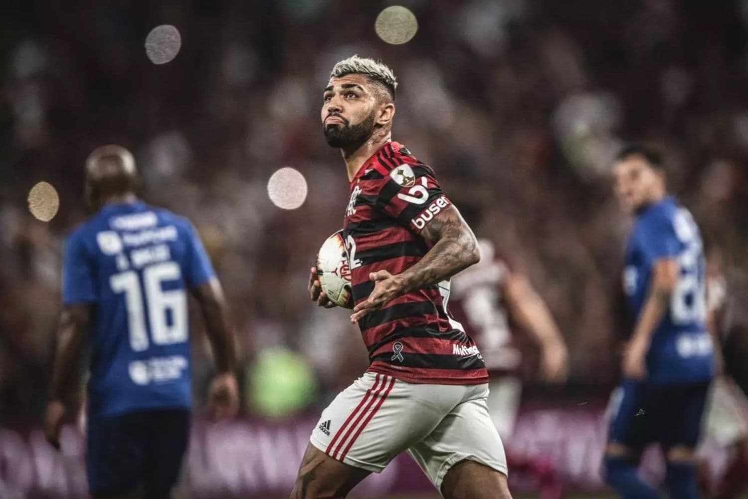 Chegou o grande dia para o Flamengo e que até o Emelec sonha com a eliminação do maior rival