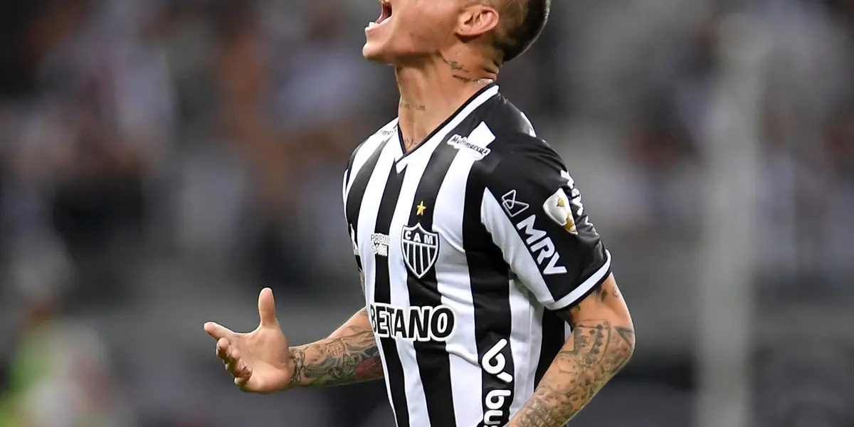 Chileno foi procurado pela diretoria do Galo para renovar seu contrato, mas atitude pode afastá-lo do clube