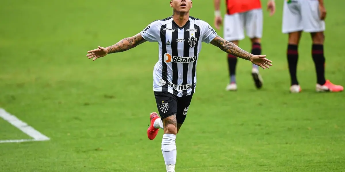 Chileno quer aumento no salário para continuar no Galo