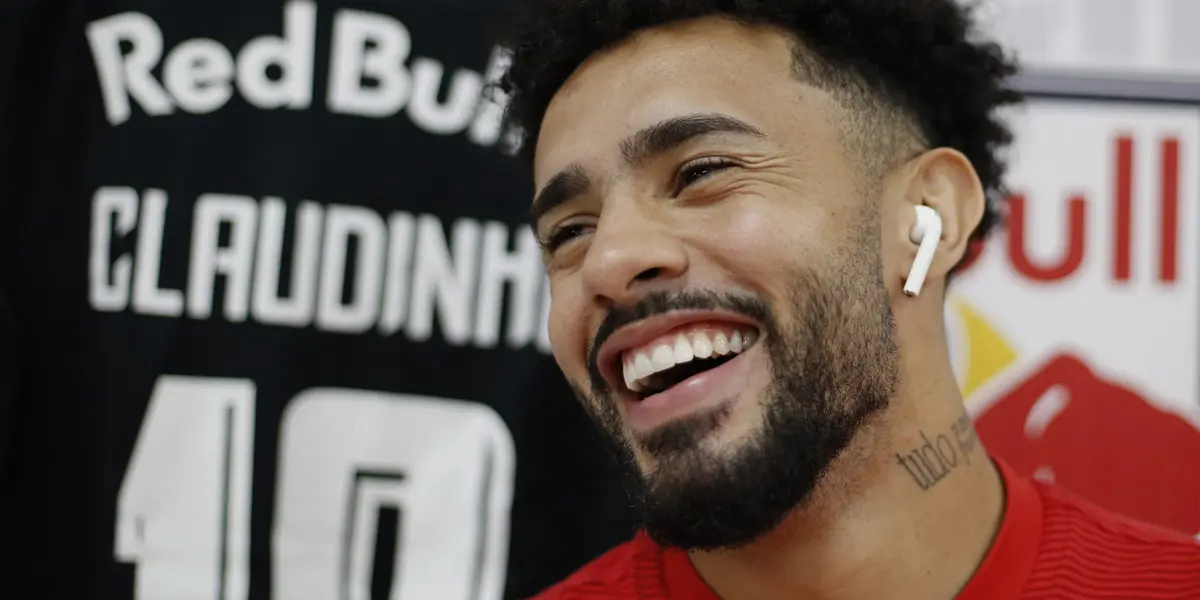 Claudinho virou um dos queridinhos da Europa pelo bom desempenho nas Olimpíadas de Tóquio