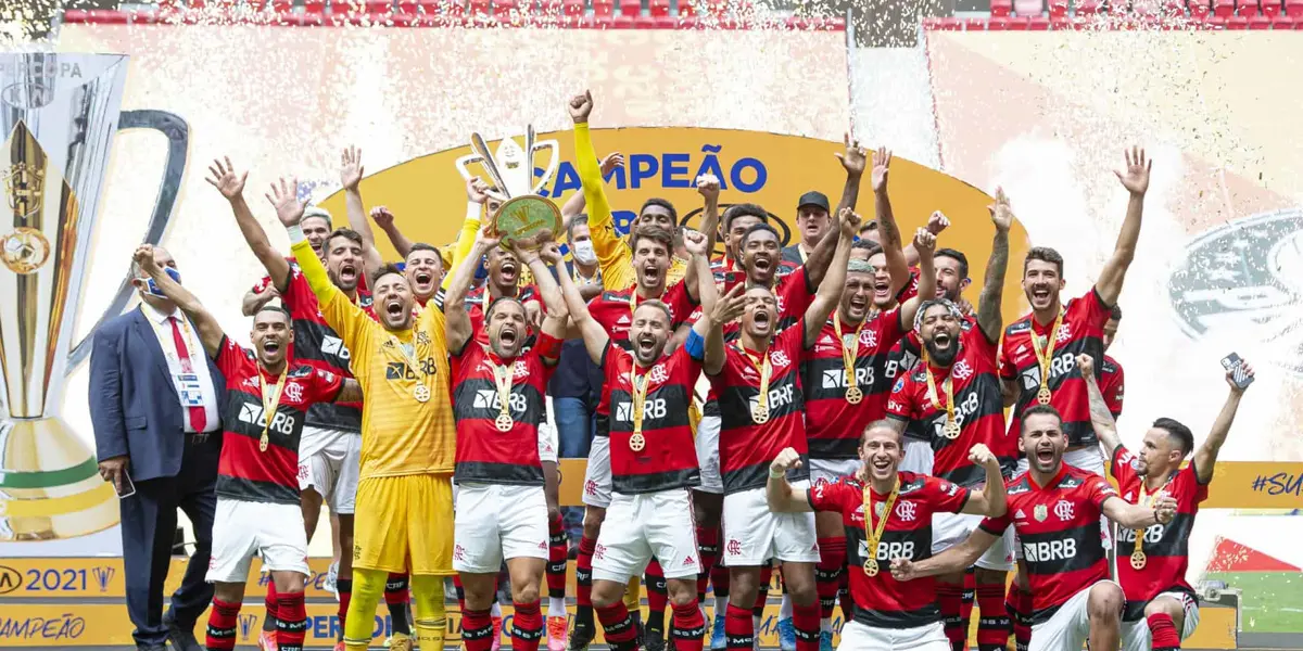 Clube ajudou entidades com projetos voltados à educação com venda de camisas