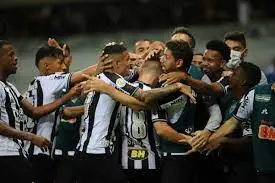 Clube anunciou reforço para a zaga