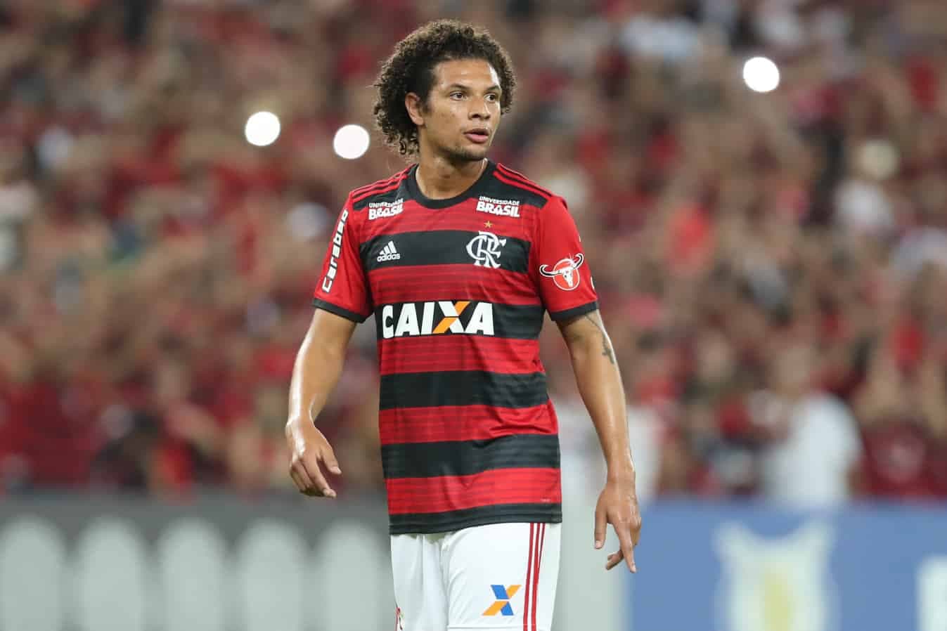 Clube árabe ofereceu 5 milhões de euros por Willian Arão e a proposta foi recusada