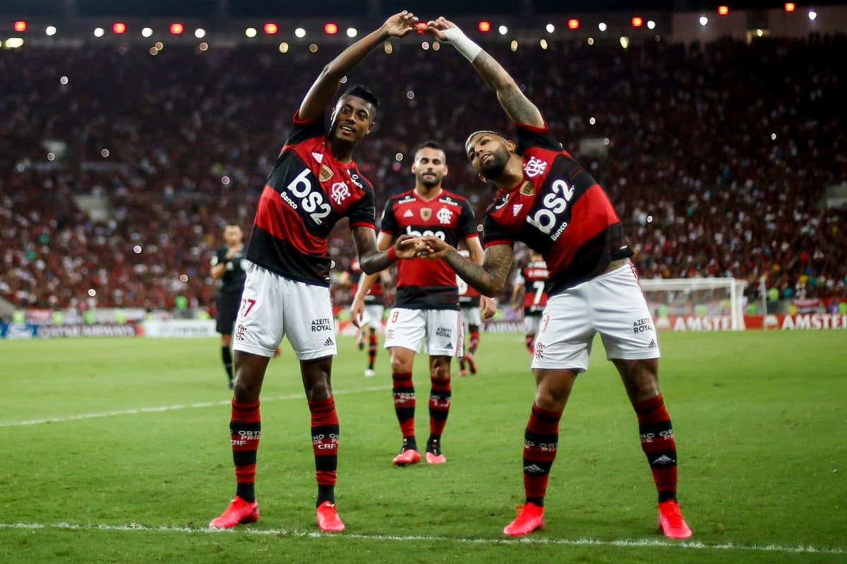 Clube carioca anuncia Everton Cebolinha até 2026