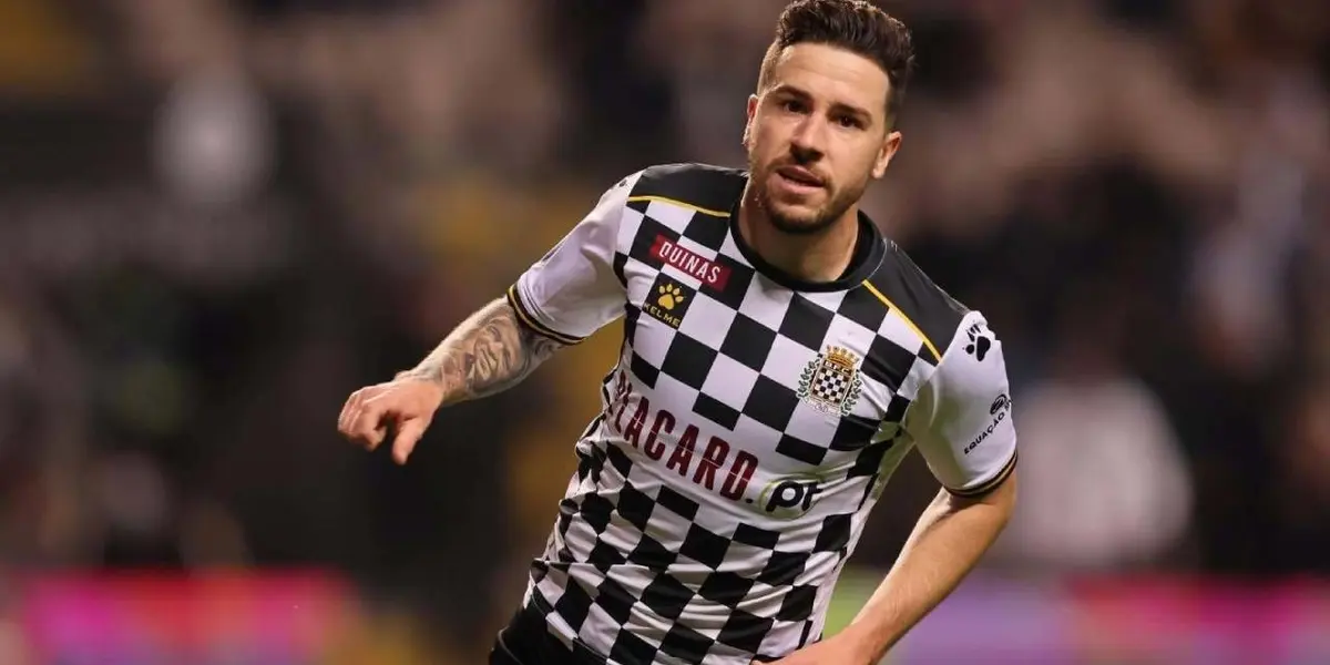 Clube carioca fechou a contratação de Sauer, que era alvo do Braga