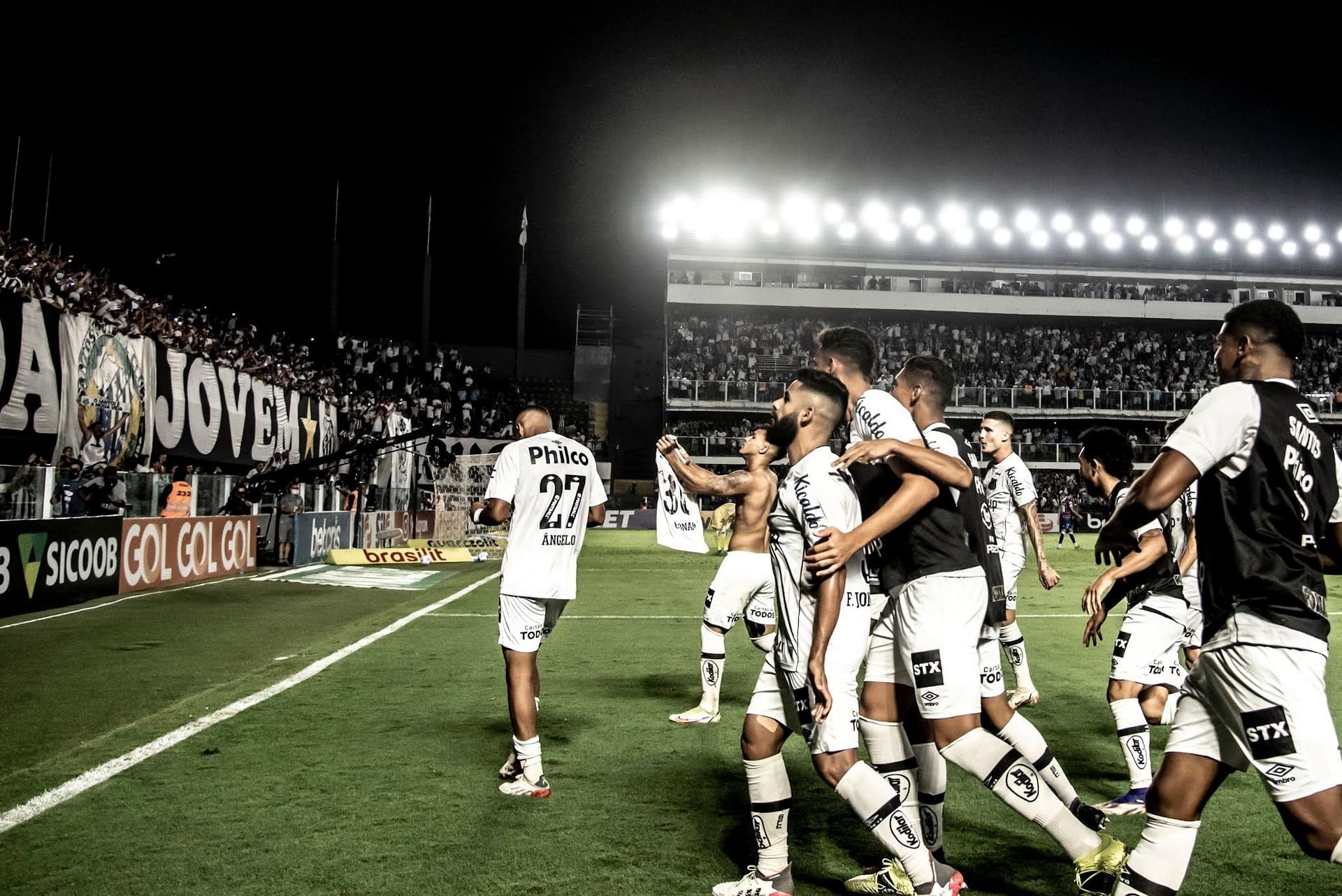 Clube conseguiu garantir 20% do passe do jogador