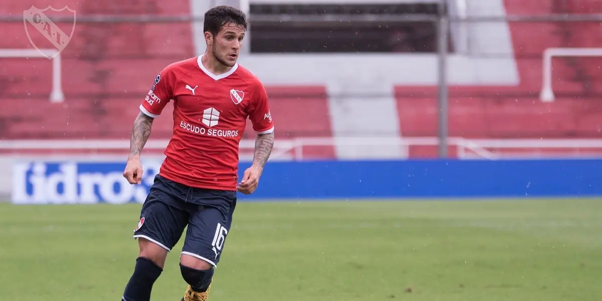 Clube gaúcho encaminhou acordo com o lateral-direito argentino para suprir carência no grupo de Alexander Medina