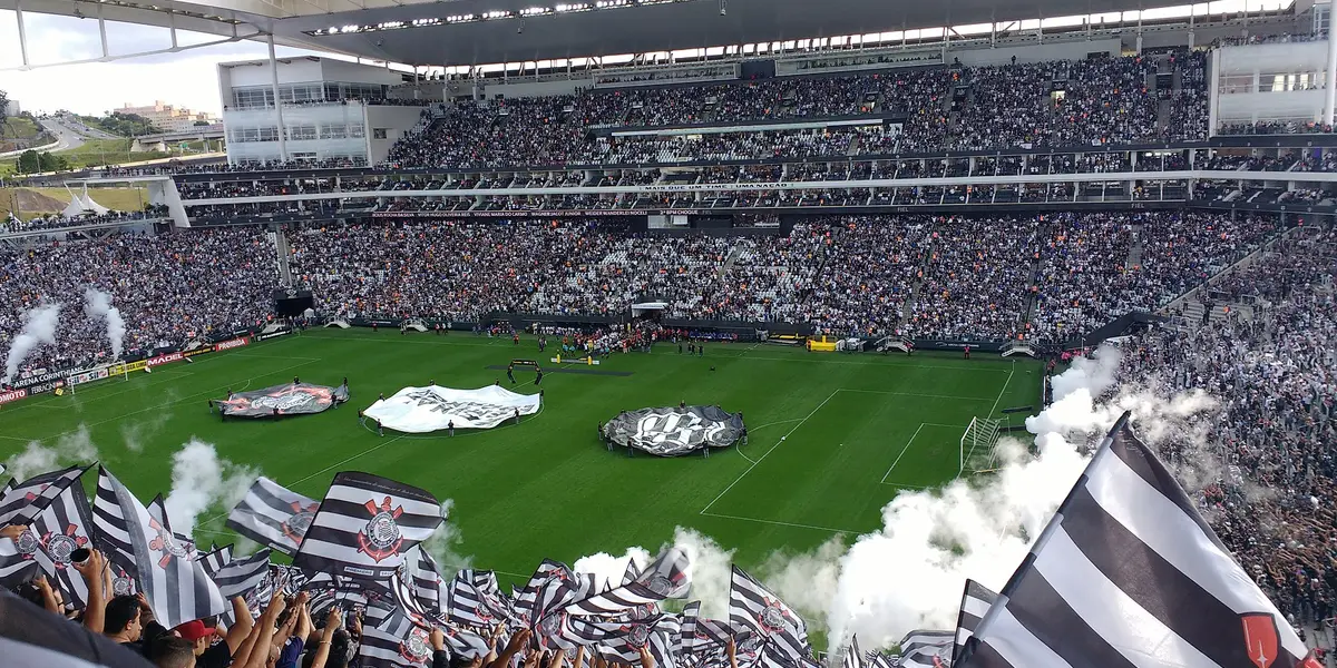 Clube pode ter contas bloqueadas por causa de sua dívida