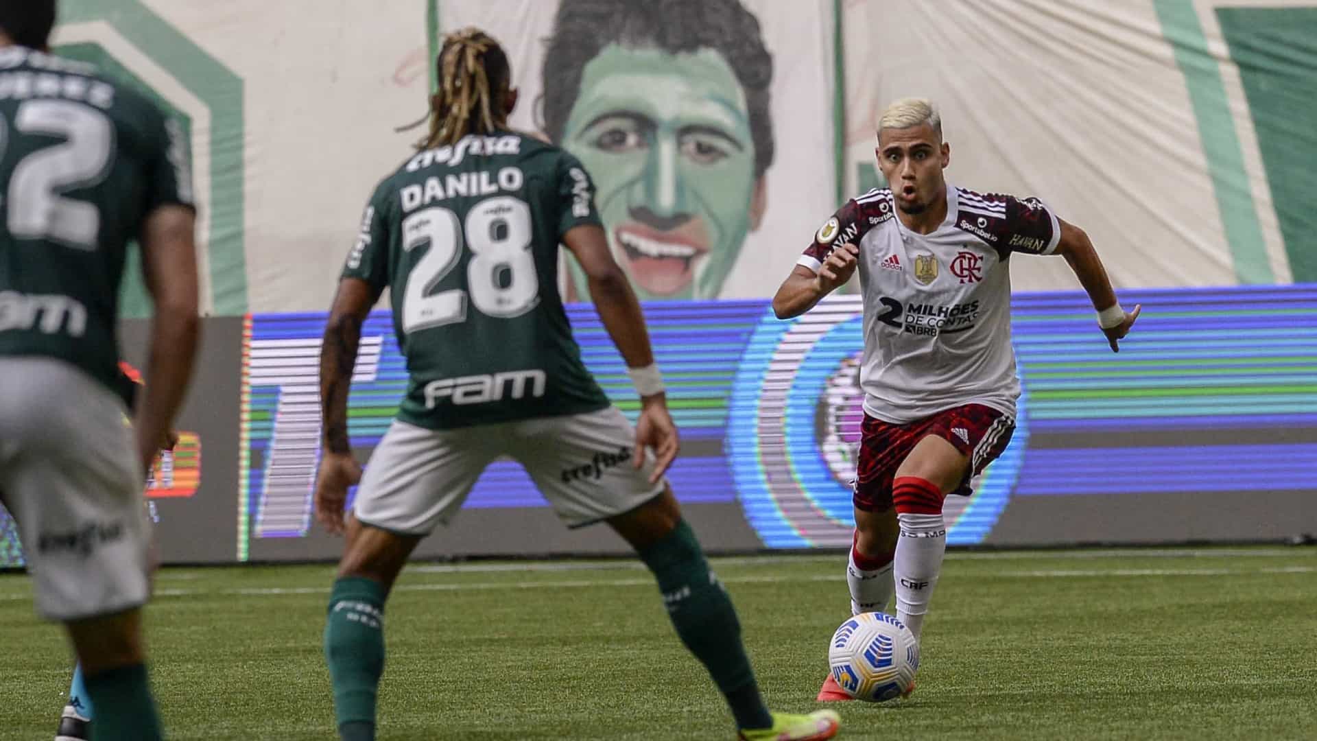 Clubes podem sofrer sanções por causa das torcidas