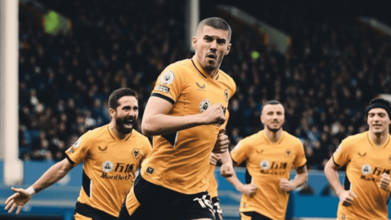 Clubes se enfrentam abrindo a rodada de final de semana da Premier League