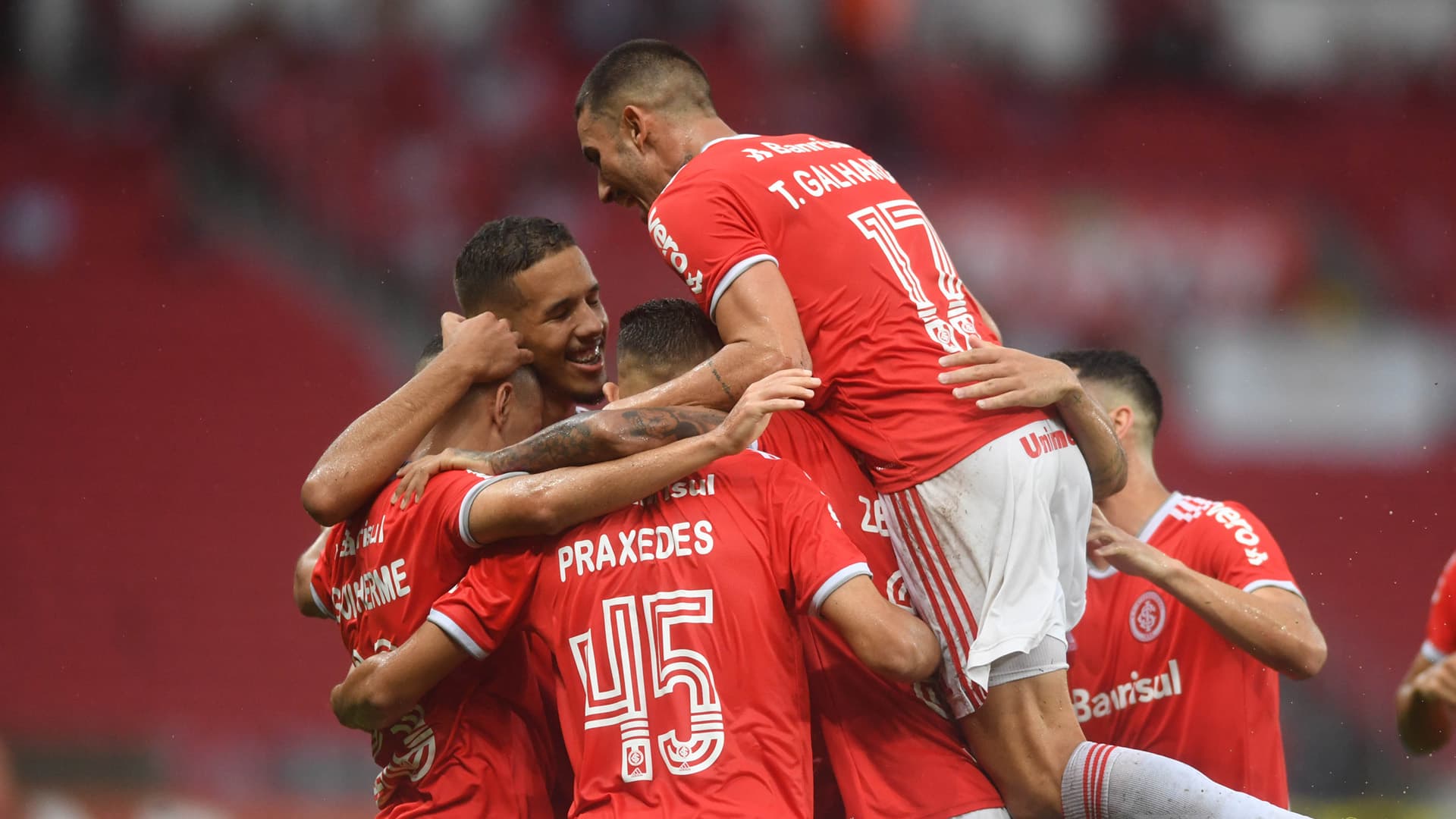 Colorado se desfez de jogadores para amenizar a folha salarial
