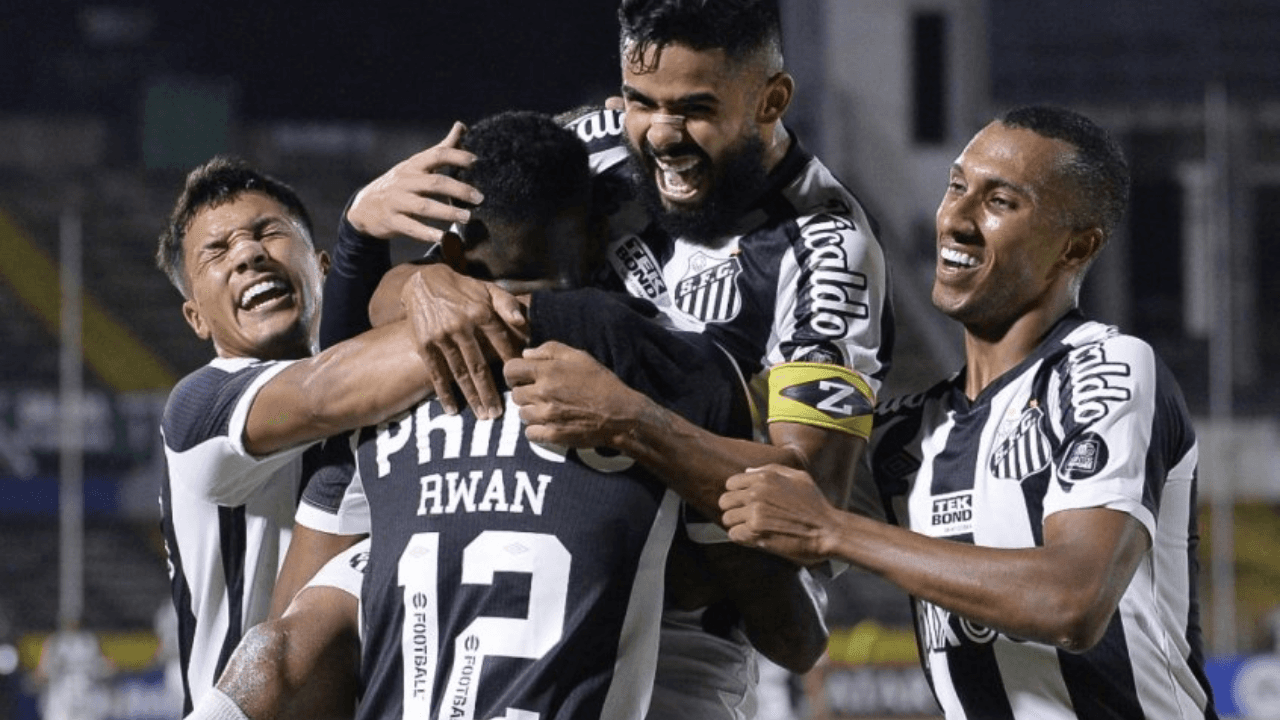 Com saída de Scarpa e possível venda de Danilo, técnico aprovou chegada de reforço