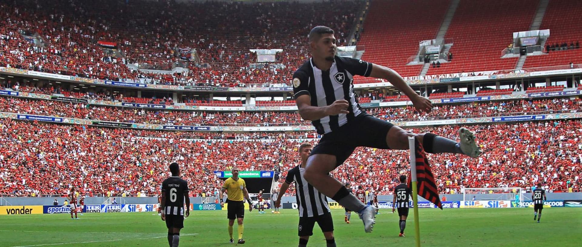 Corinthians continua na liderança