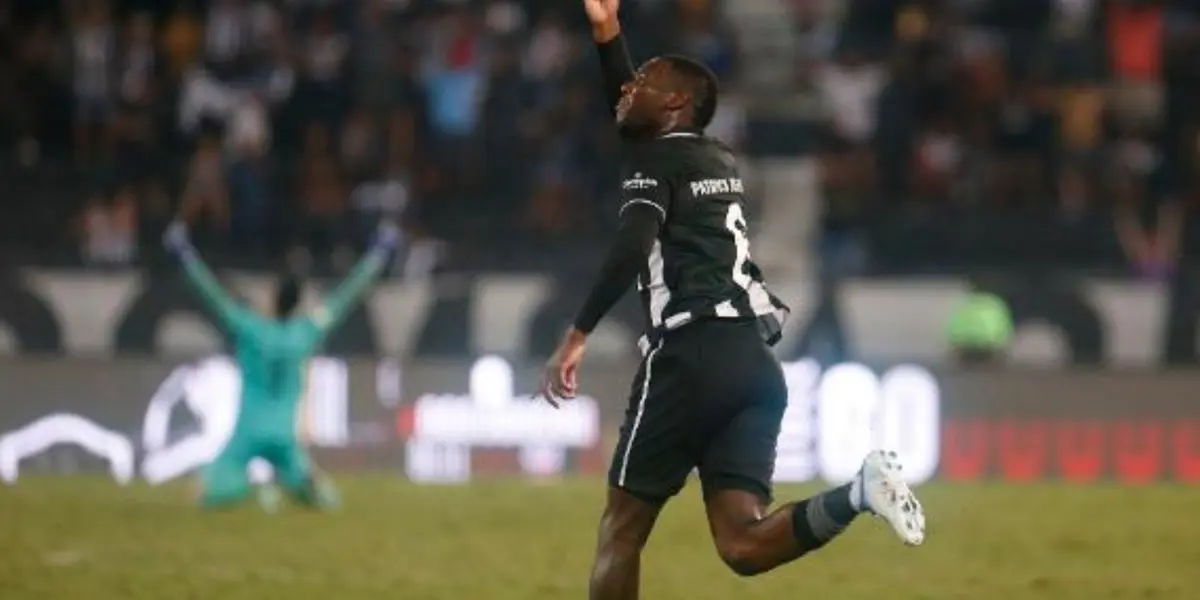 Corinthians continua na liderança isolada