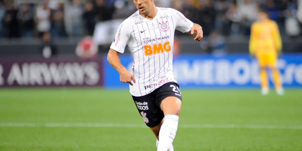 Corinthians encontra dificuldades para achar novo clube para Danilo Avelar