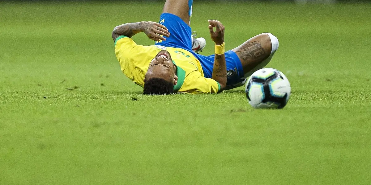 Craque da Seleção Brasileira retorna aos gramados em março