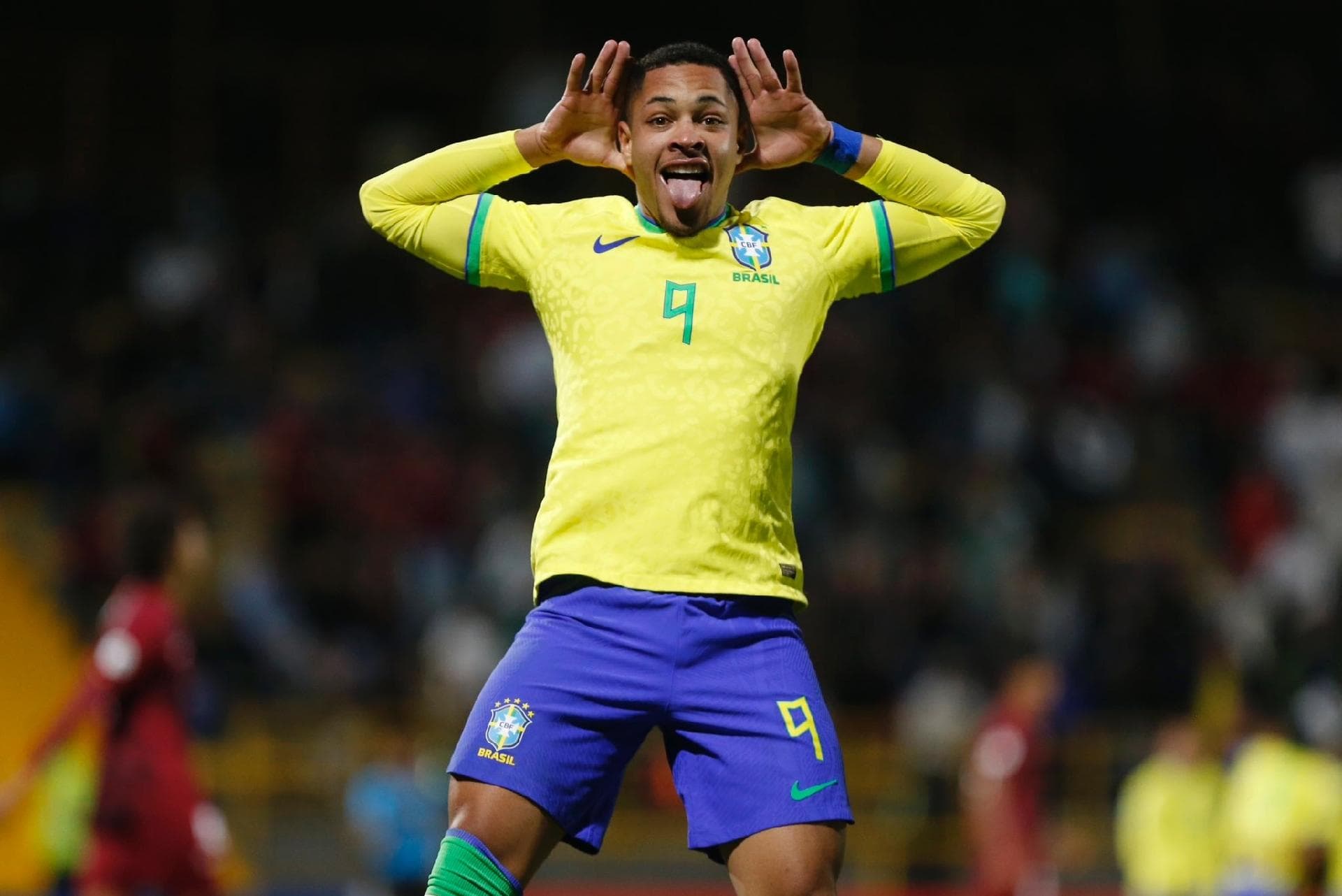 Craque é cobiçado por outros gigantes do futebol europeu