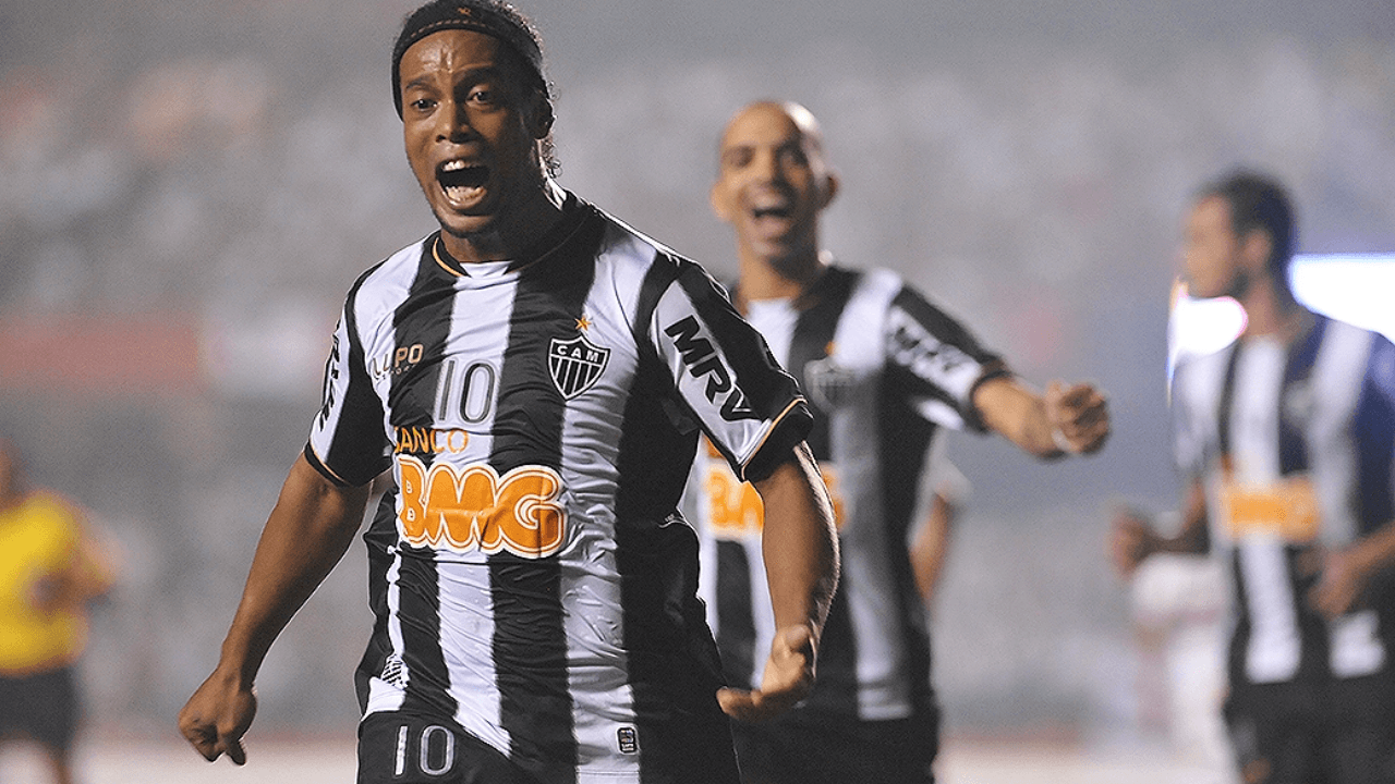 Craque foi pentacampeão mundial com a Seleção Brasileira em 2002