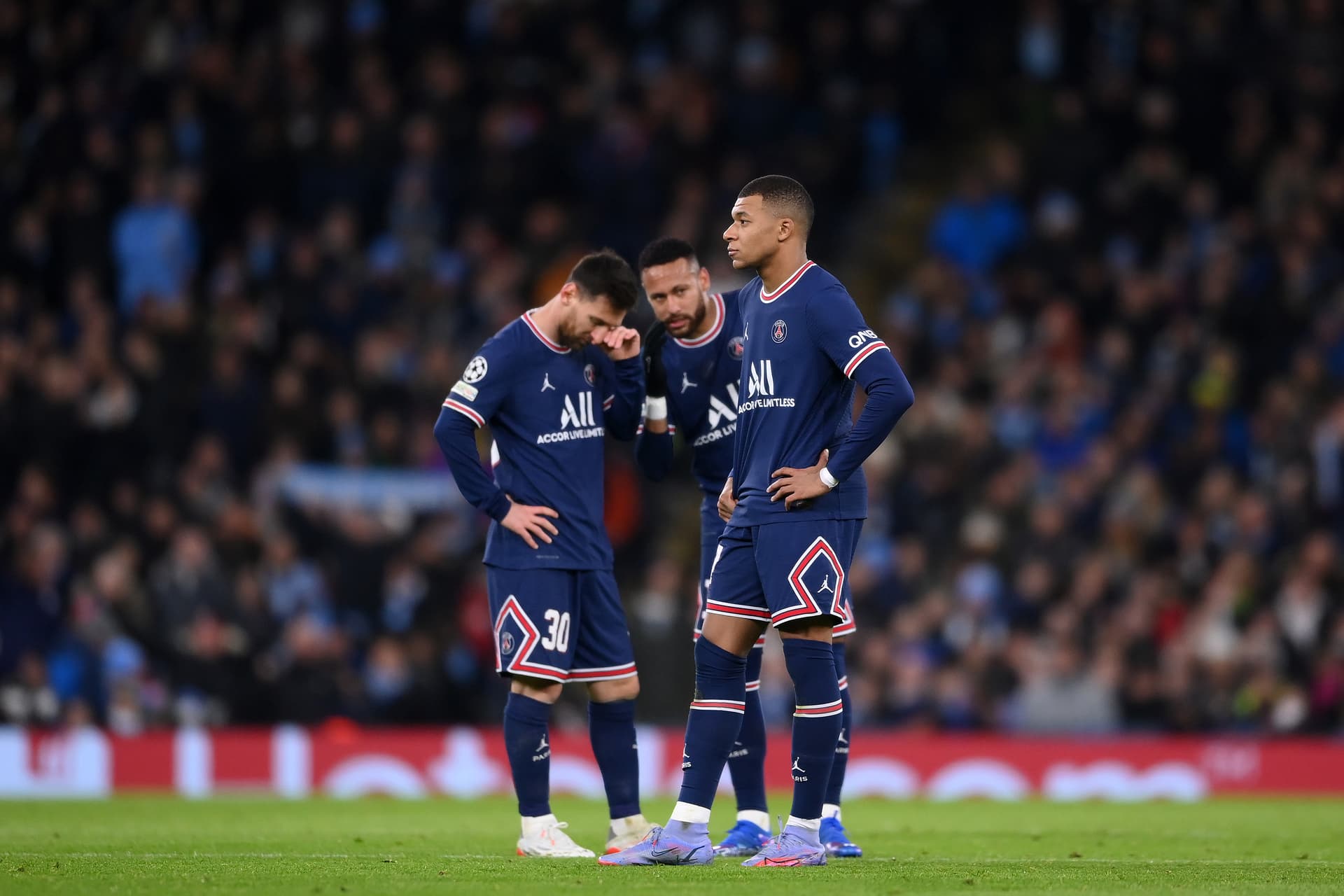 Craque francês agora precisa lidar com o fato de que o Real Madrid também não o quer