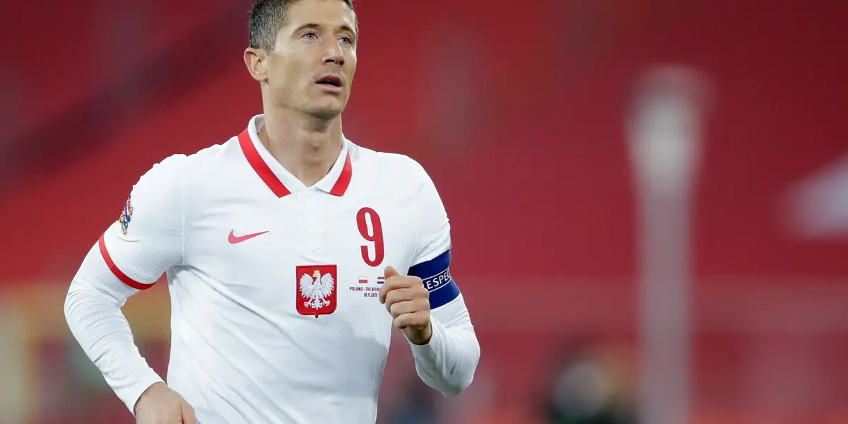 Craque polonês não aprovou atitude do treinador de pedir rescisão de contrato com a seleção