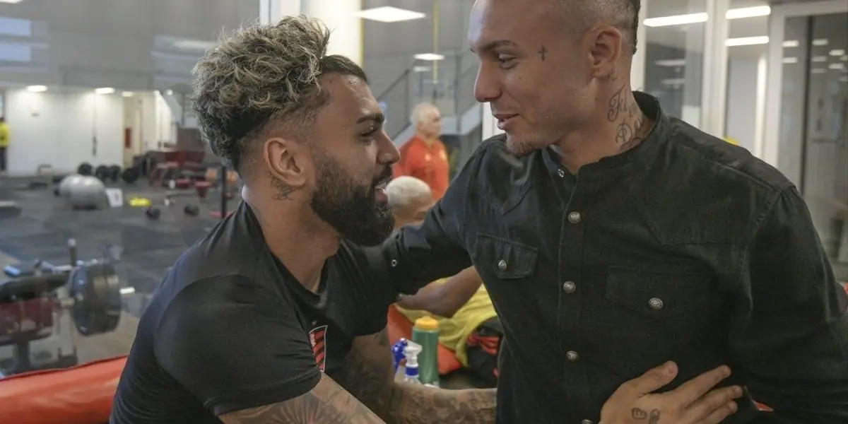 Craque se apresentou para iniciar os trabalhos no CT do Ninho do Urubu