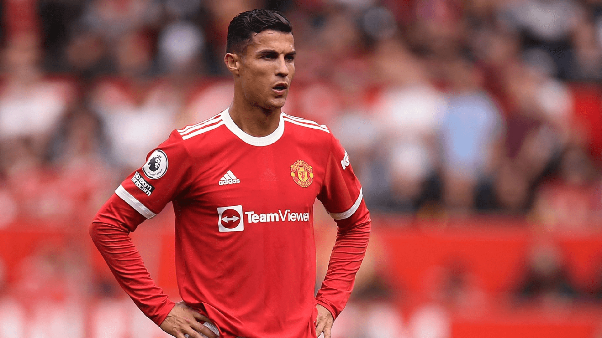 Cristiano Ronaldo voltou para defender o United em Old Traford após 12 anos