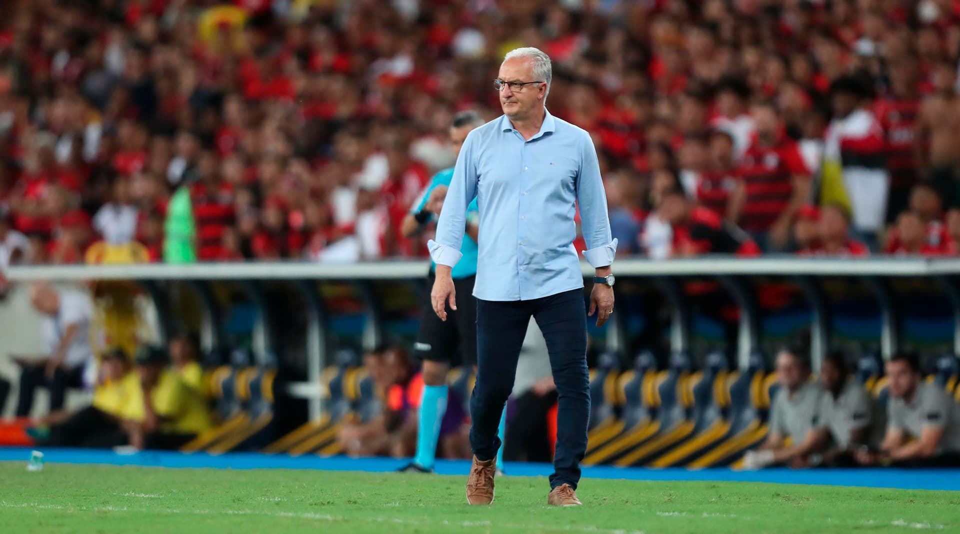 Criticado com Paulo Sousa, ele ressurgiu com Dorival Jr