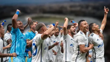 Cruzeiro faz a festa e torcida do Galo sai antes da partida terminar