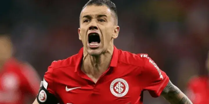 D’Alessandro fundou um time após deixar o Inter em Porto Alegre e jogará em uma grande Argentina