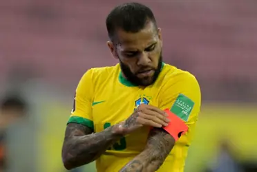 Dani Alves será analisado pelo treinador do Brasil
