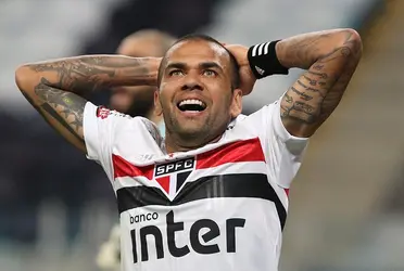 Daniel Alves abriu o jogo sobre o São Paulo e revelou a maior frustração em ter vindo ao Brasil para atuar por seu time de coração